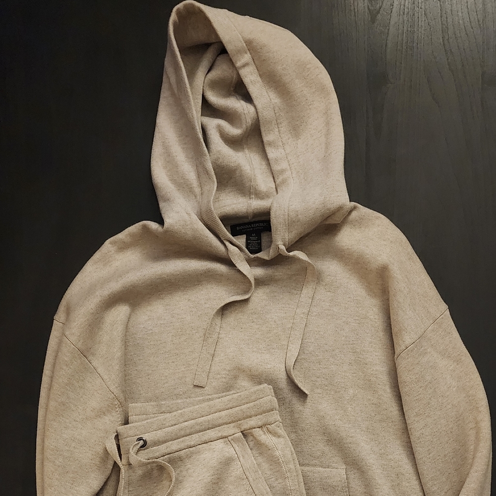 Men's Banana Republic Supima Set Oatmeal/Cream (Medium Top & Bottom) - Picture 2 of 14